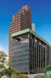 Lippo Centre (D2), Office #639835131